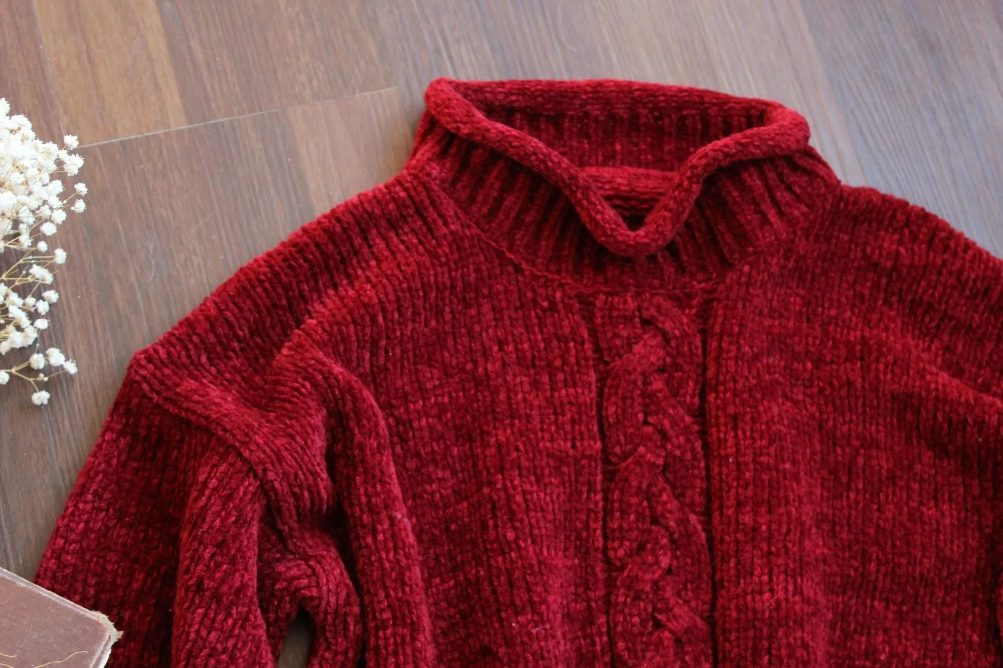 Vintage 1990s 2000s Red Chenille Sweater