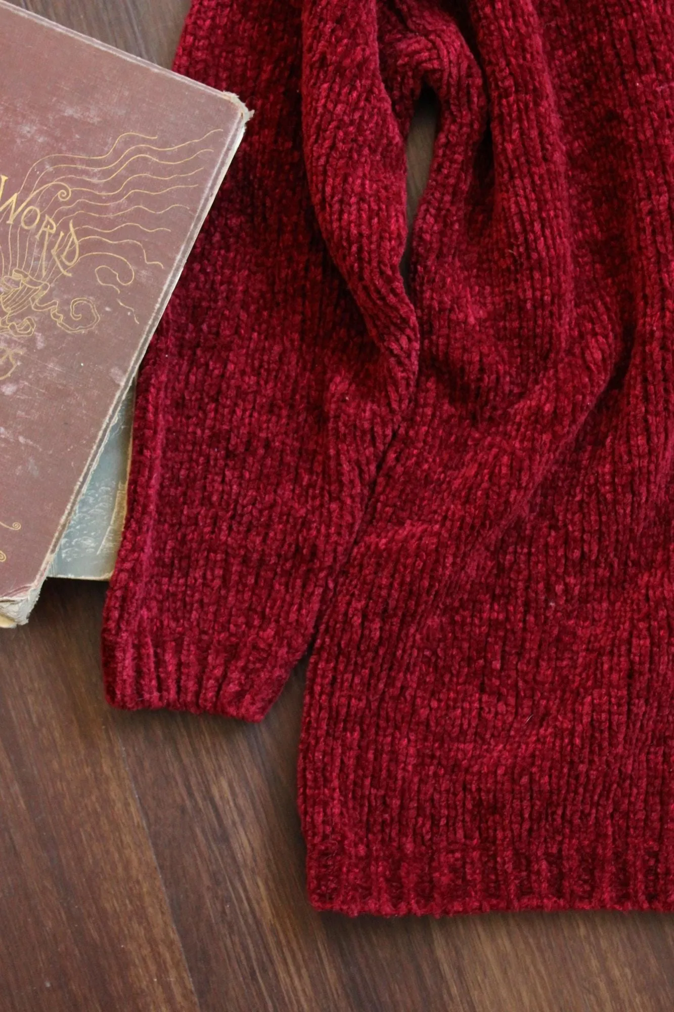 Vintage 1990s 2000s Red Chenille Sweater